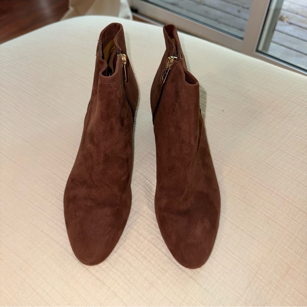 COACH Size 8.5 Maya brown Suede Ankle Wedge Boots 2” heel - Picture 3 of 7